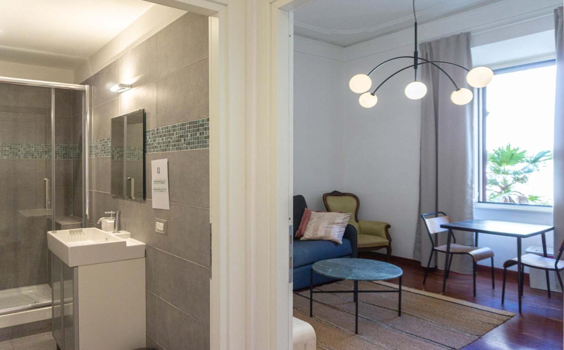 Colosseum Cosy Apartment Close To Metro روما المظهر الخارجي الصورة