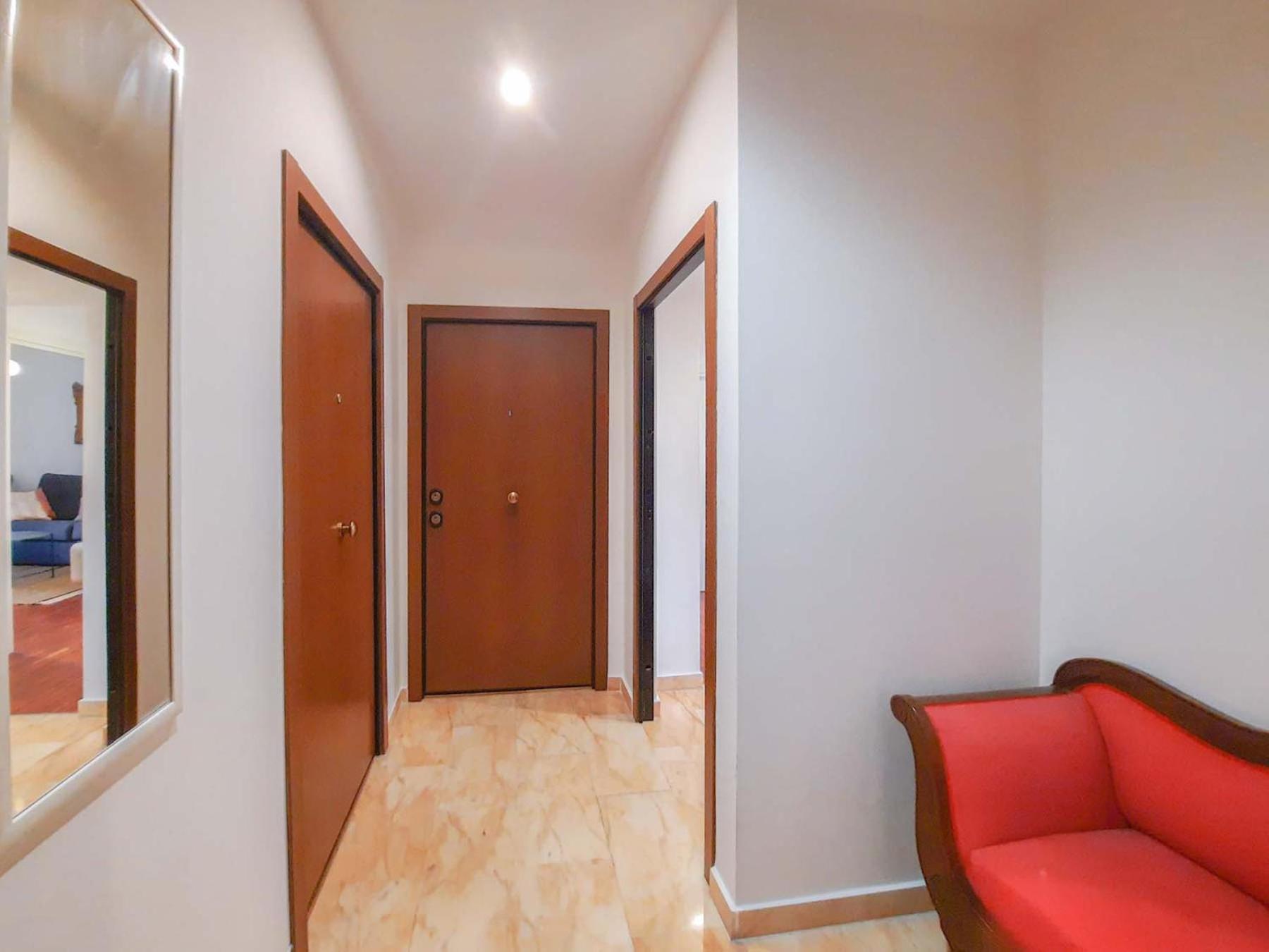 Colosseum Cosy Apartment Close To Metro روما المظهر الخارجي الصورة