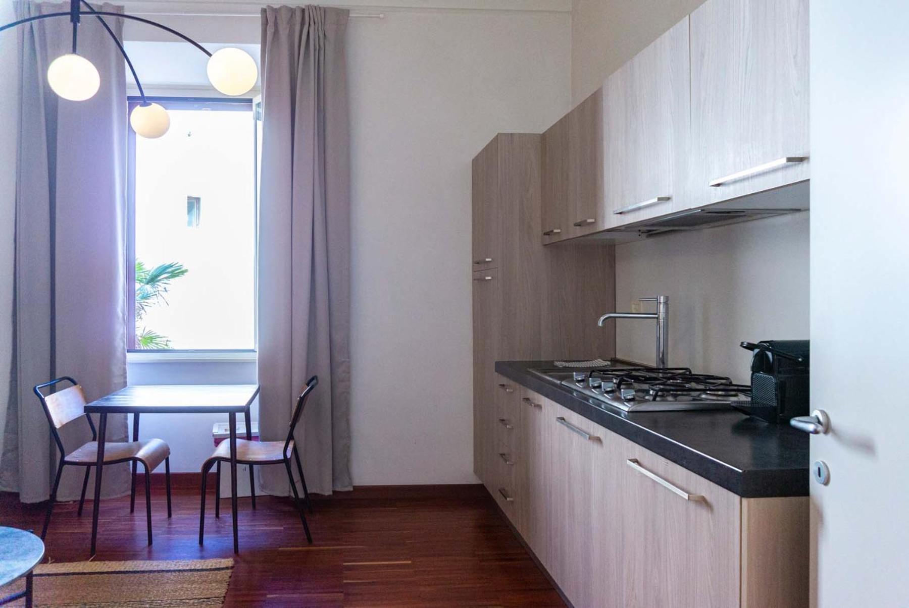 Colosseum Cosy Apartment Close To Metro روما المظهر الخارجي الصورة